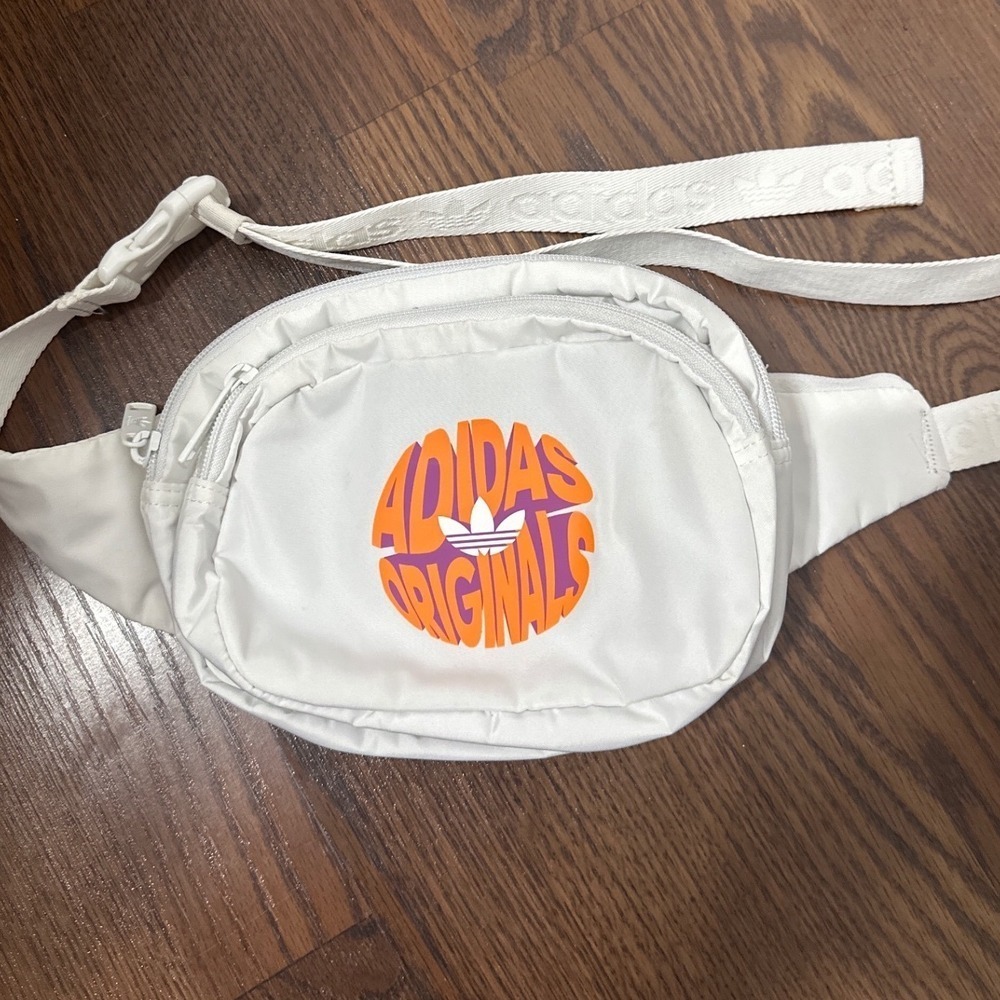 Adidas Originals White Festival Belt Bag Fanny Pack Travel Crossbody